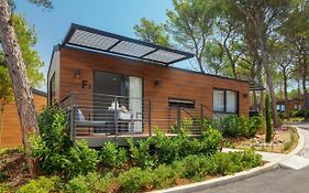 Gava Waterman Island Cottages